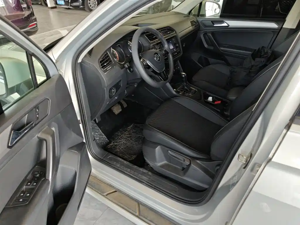 Volkswagen Tiguan L 2019 — фото 16