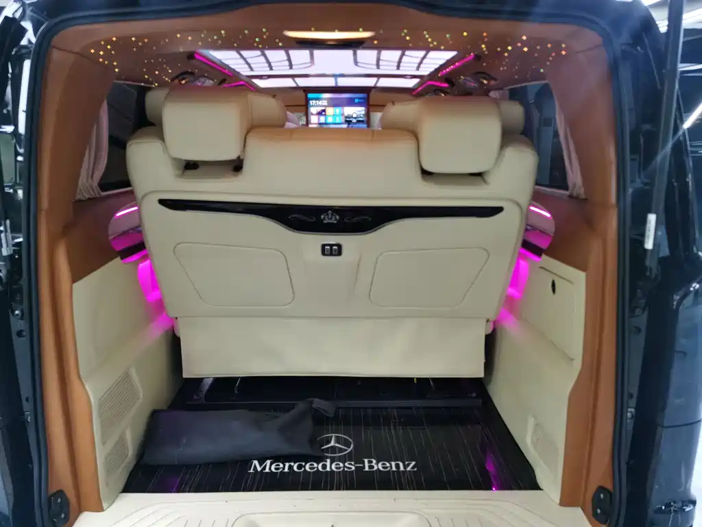 Mercedes-Benz Vito 2022 — фото 14