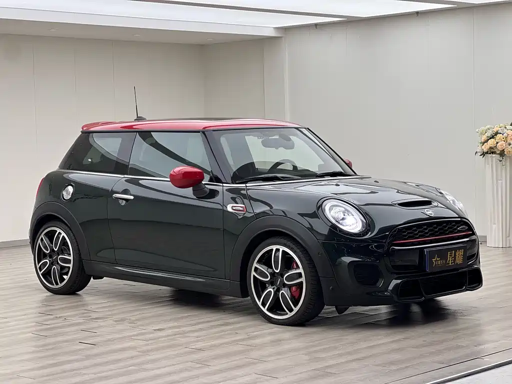 MINI JCW 2020 — фото 1