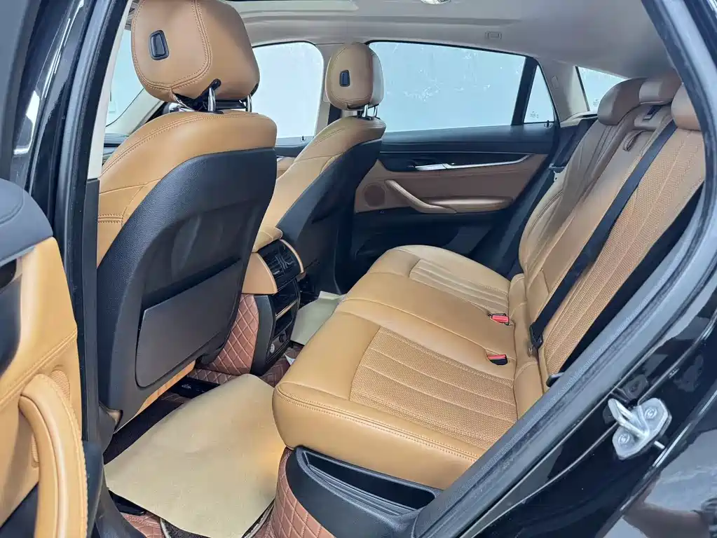 BMW X6 2018 — фото 13