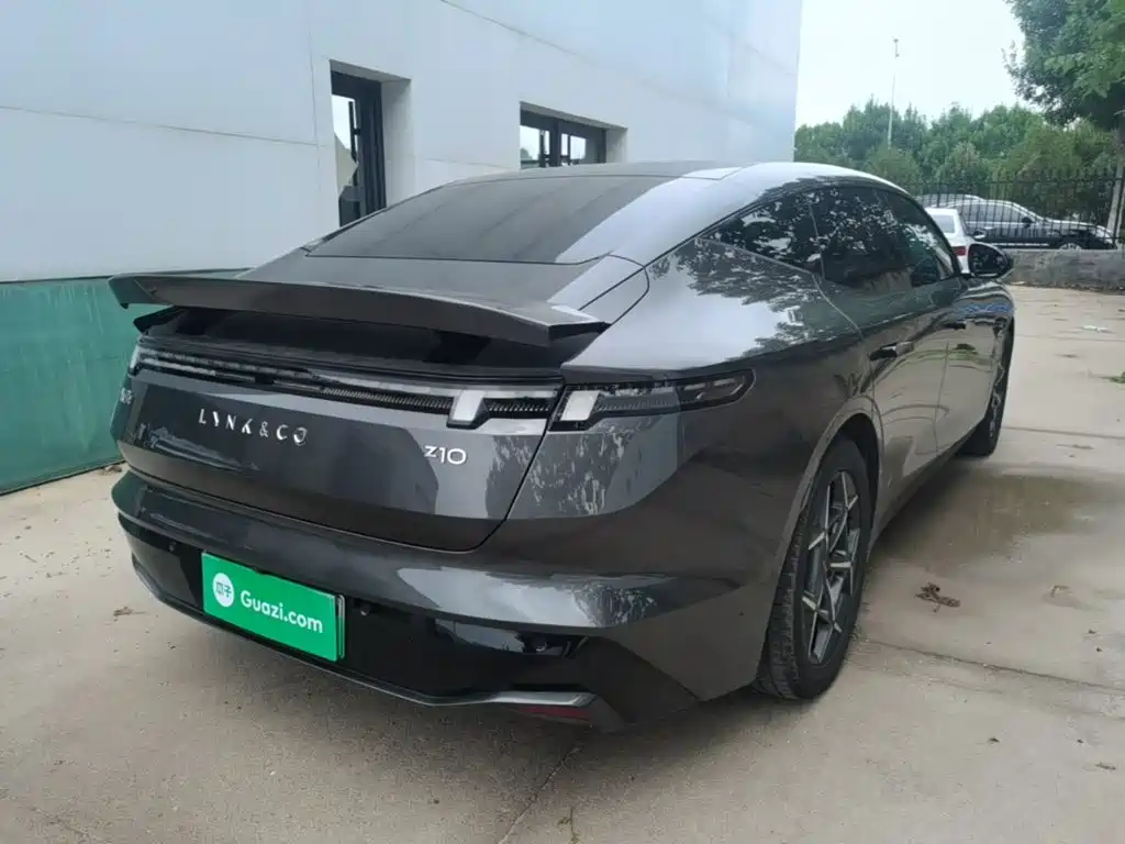 Lynk & Co Z10 2026