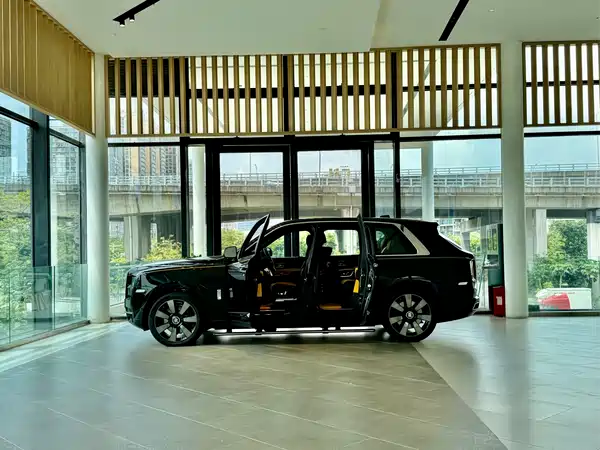 Rolls-Royce Cullinan 2018
