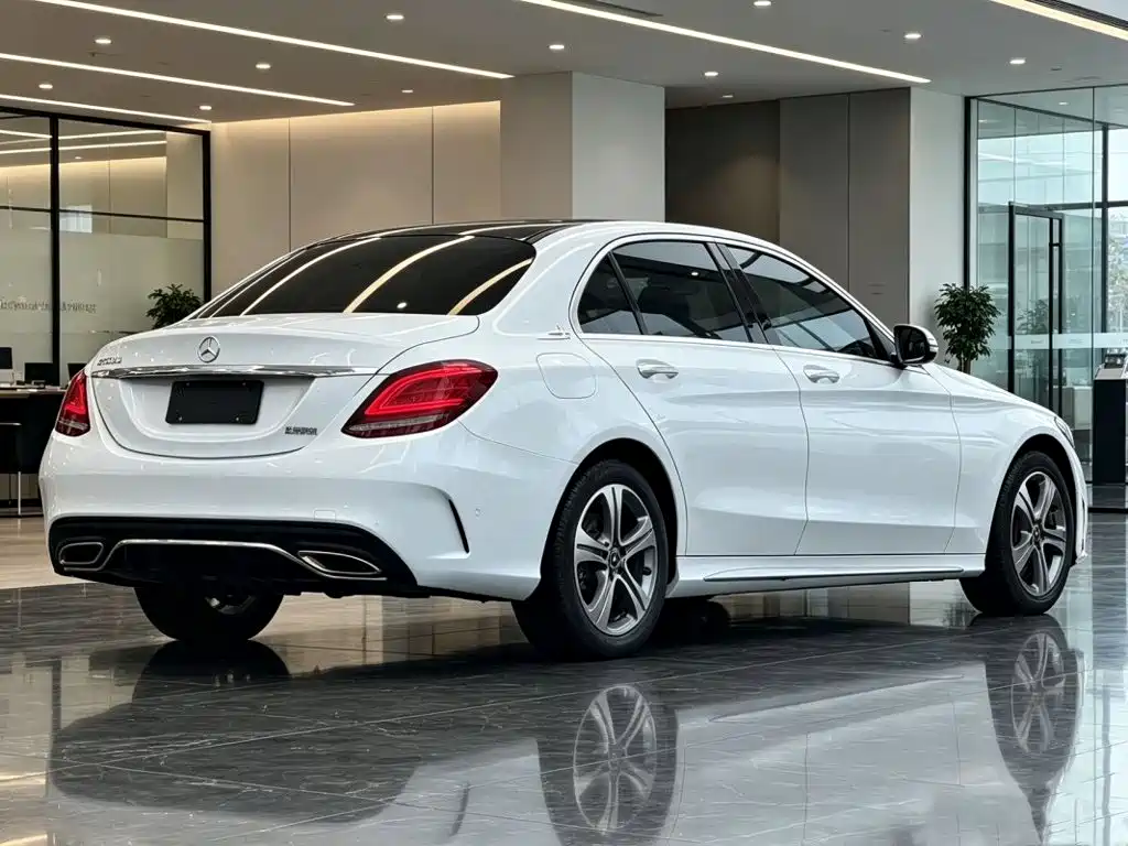 Mercedes-Benz C-Class 2019 — фото 9