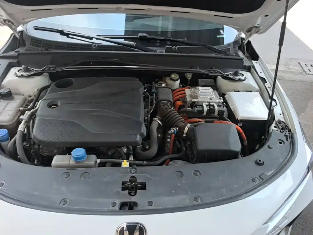 Changan UNI-V Smart Electric Idd 2023 — фото 20