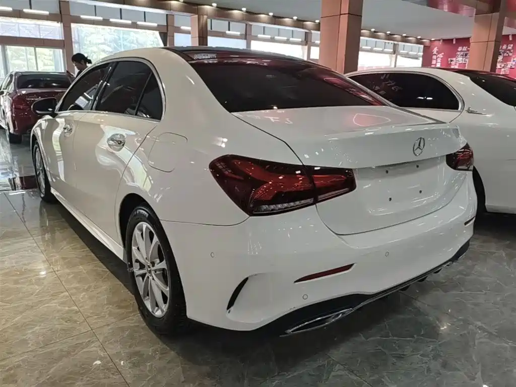Mercedes-Benz A-Class 2021 — фото 5
