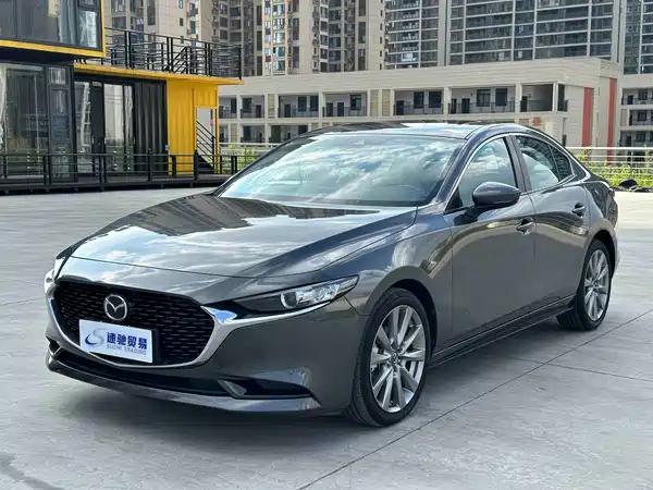 Mazda 3 Axela 2022