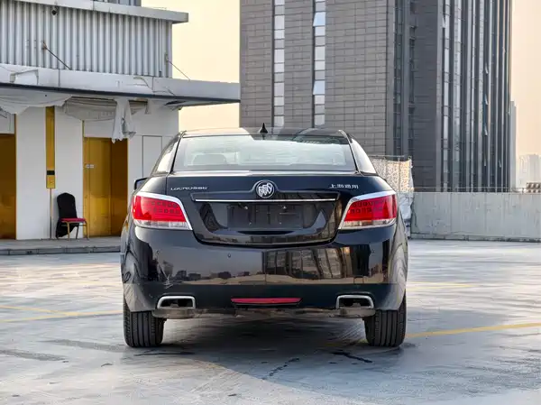 Buick LaCrosse 2012