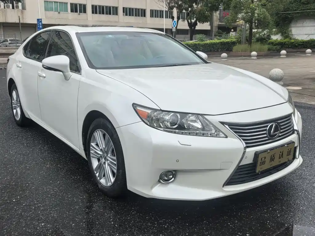 Lexus ES 2014