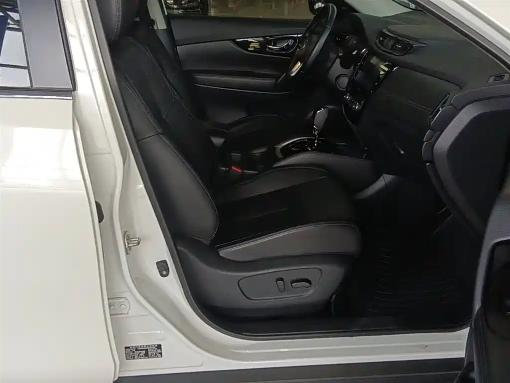 Nissan X-Trail 2021 — фото 25