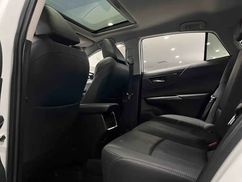 Toyota Harrier 2022 — фото 19