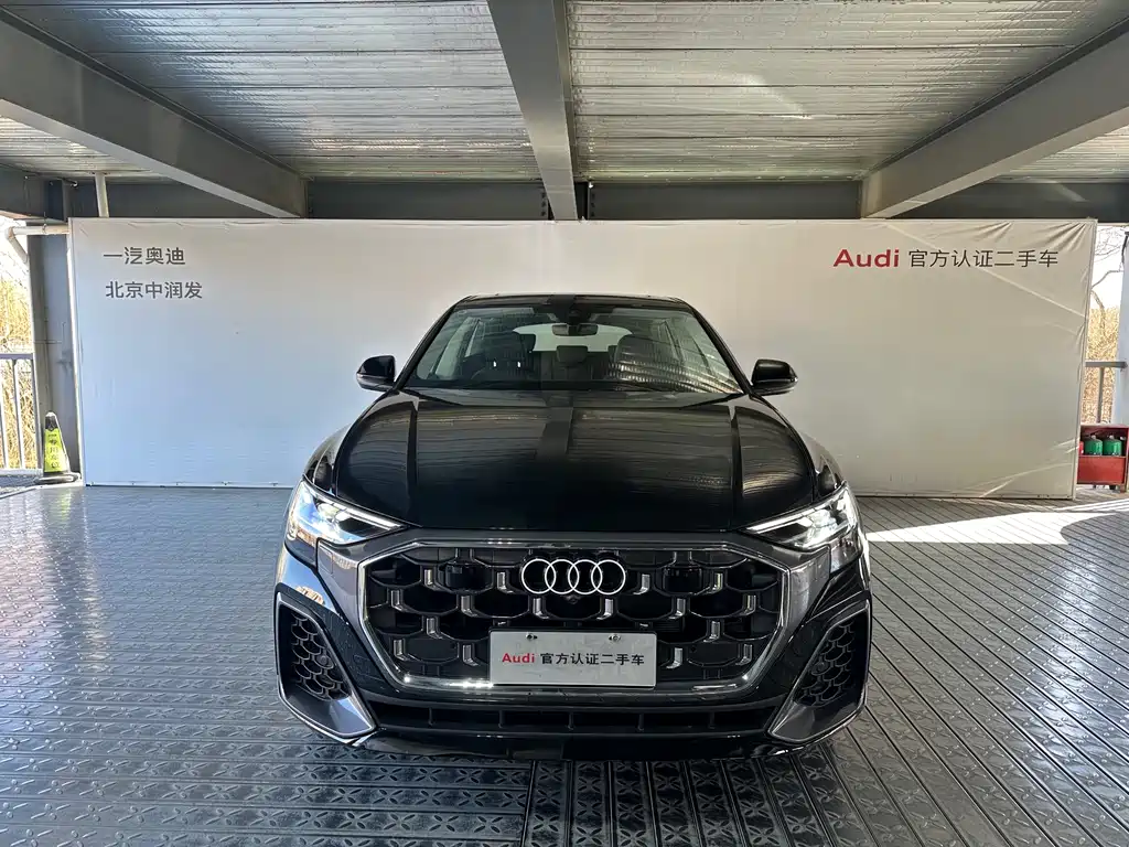 Audi Q8 2025 — фото 2