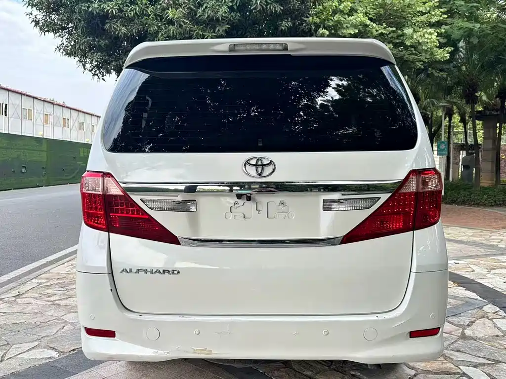 Toyota Alphard 2014 — фото 6