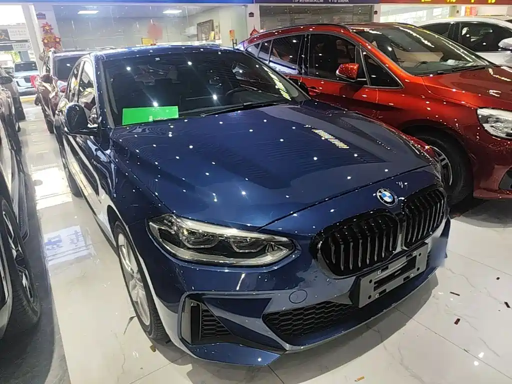 BMW 1 Series 2021