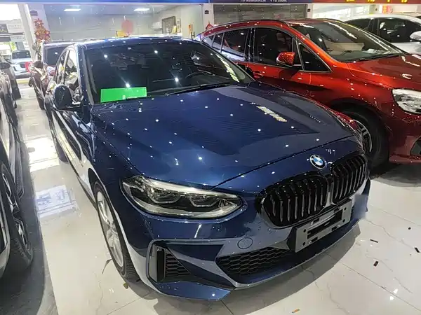 BMW 1 Series 2021