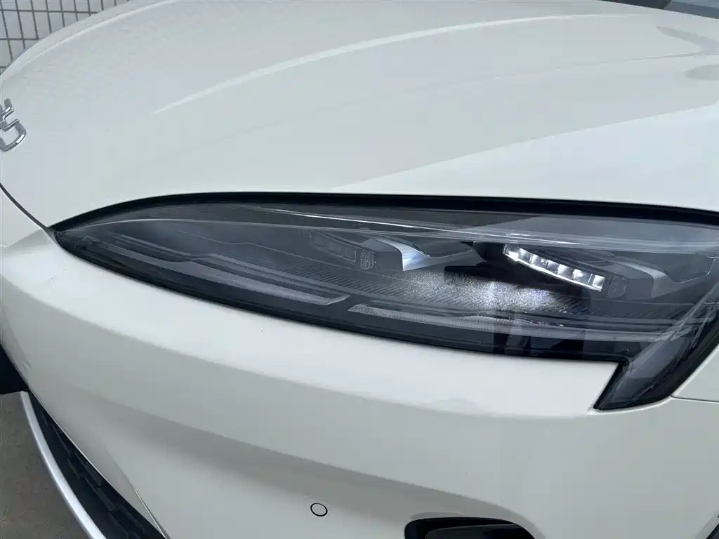 BYD Seal 07 DM-i 2025 — фото 22