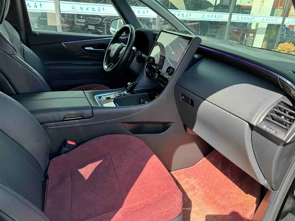 Toyota Vellfire 2024 — фото 10