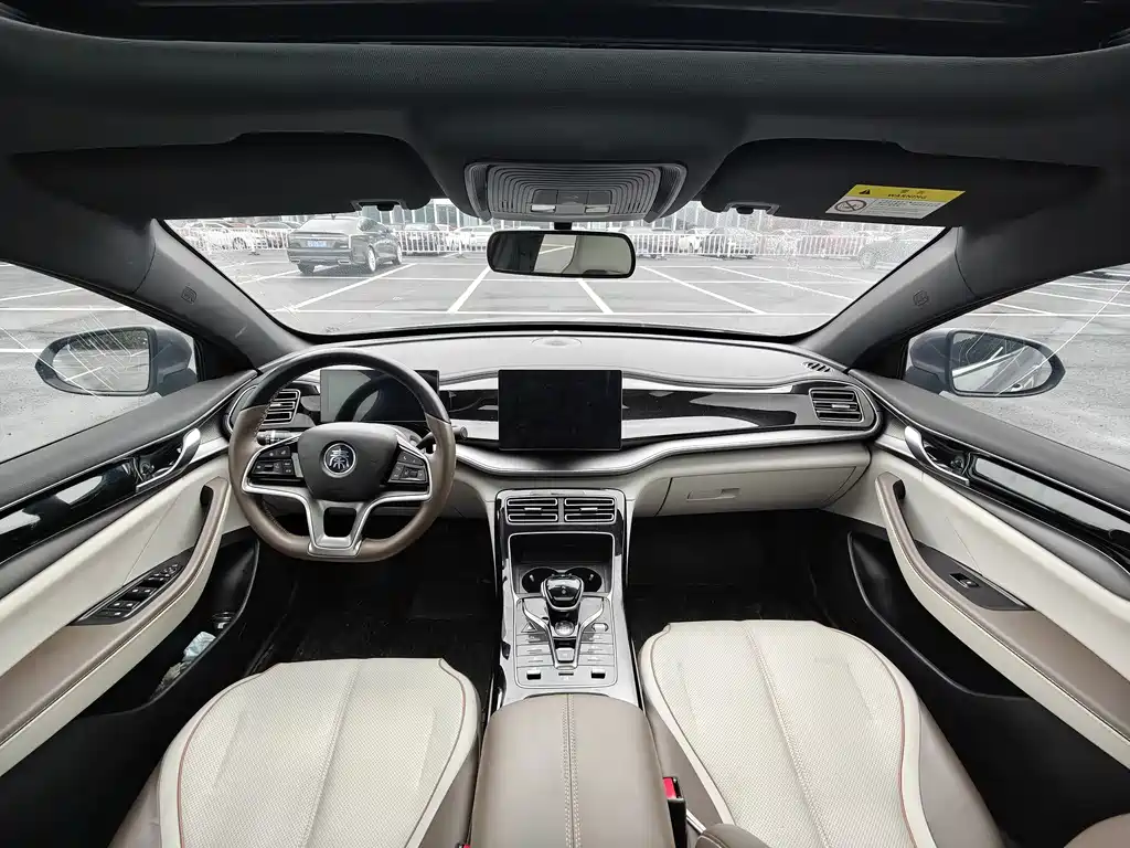 BYD Qin PLUS 2023 — фото 11