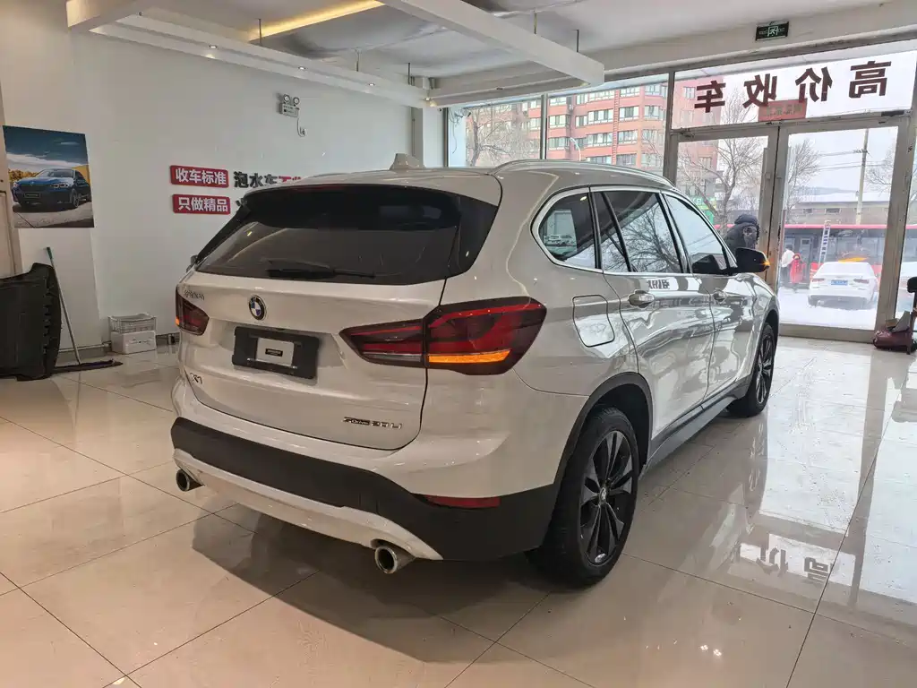BMW X1 2021 — фото 17