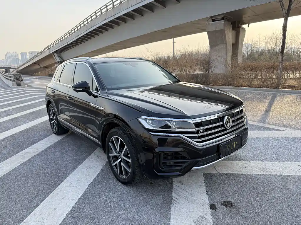 Volkswagen Touareg 2019 — фото 3