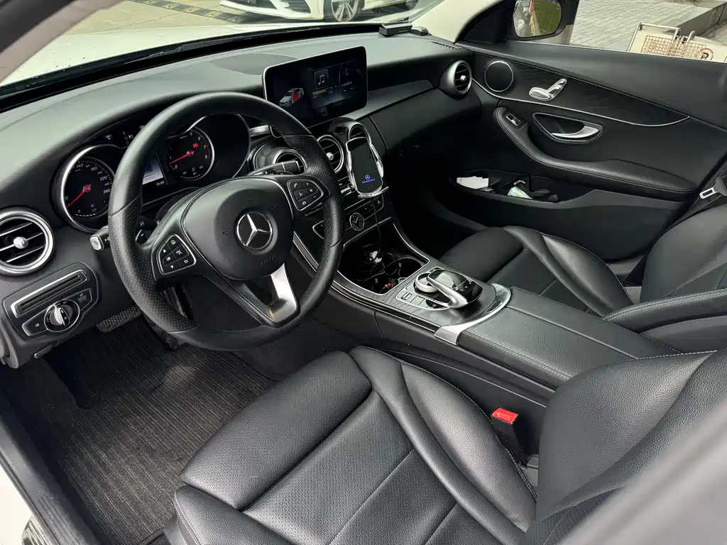 Mercedes-Benz C-Class 2016 — фото 11