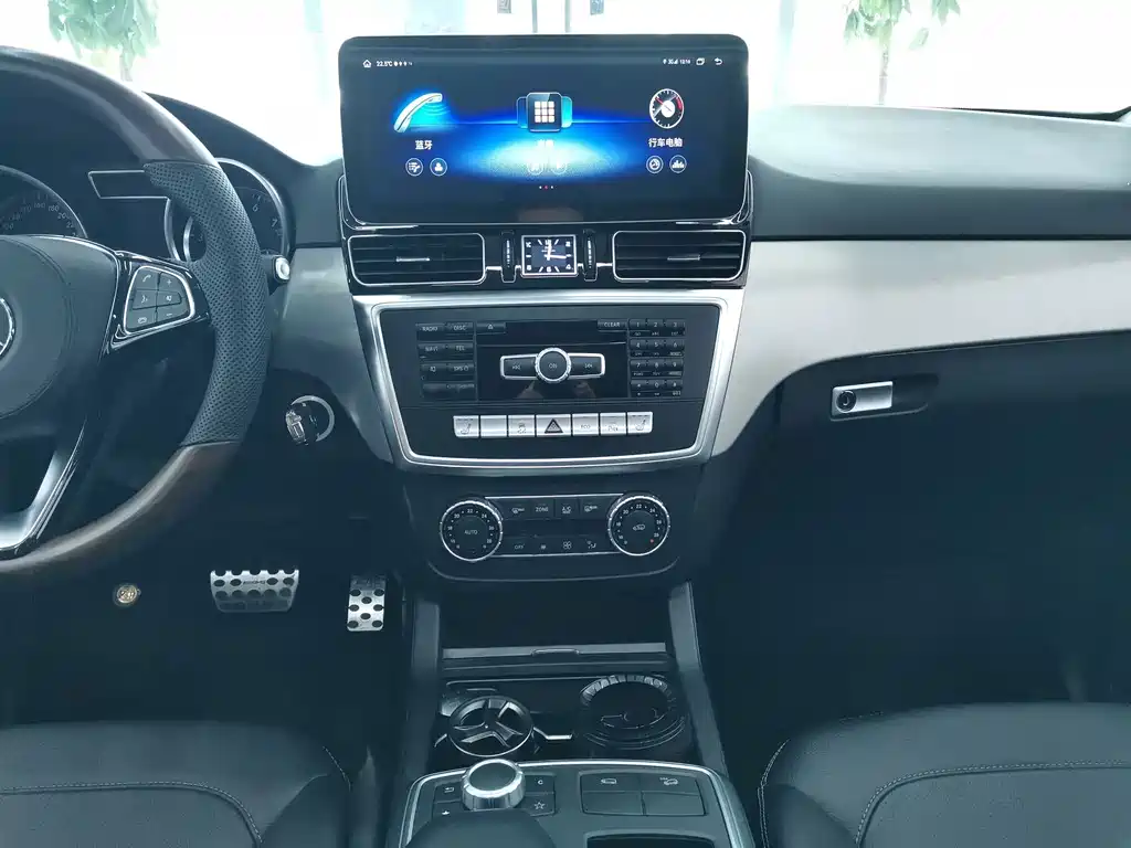 Mercedes-Benz M-Class 2015 — фото 12