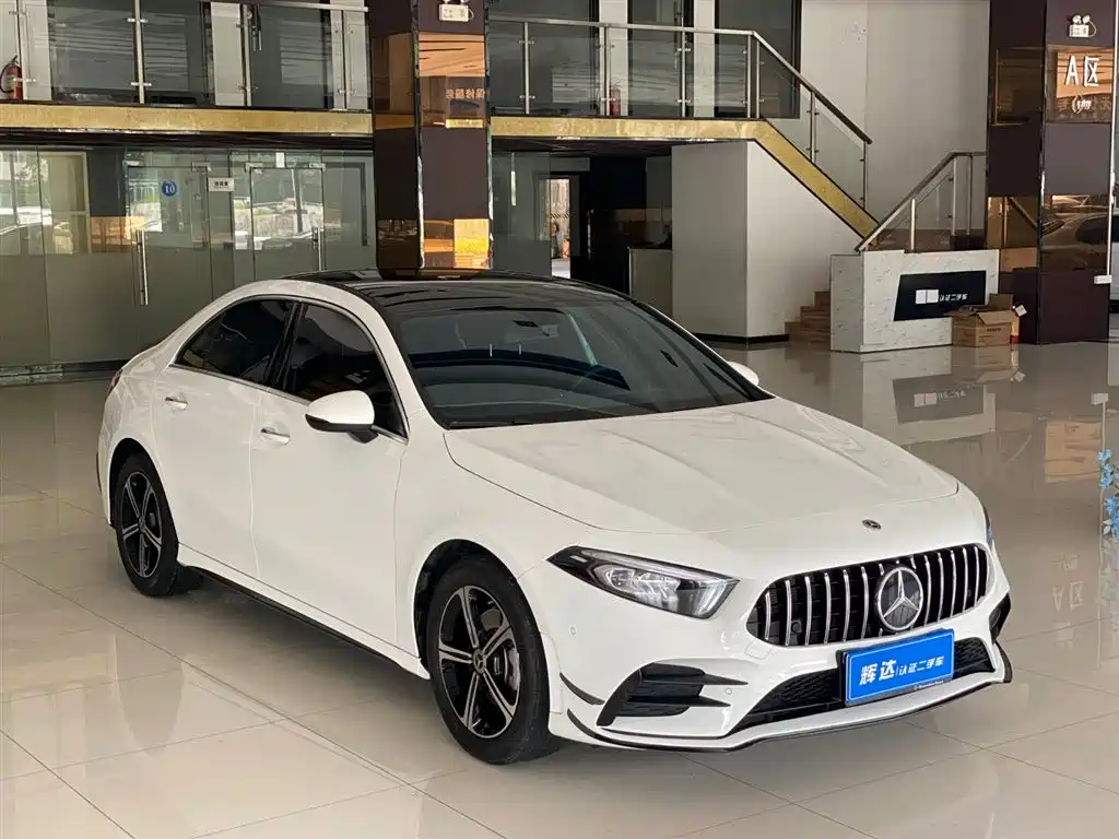 Mercedes-Benz A-Class 2023 — фото 3
