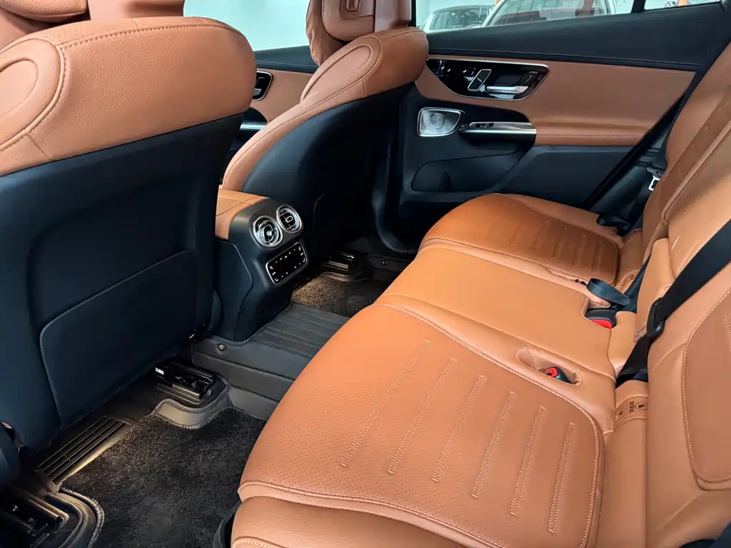 Mercedes-Benz GLC 2023 — фото 6
