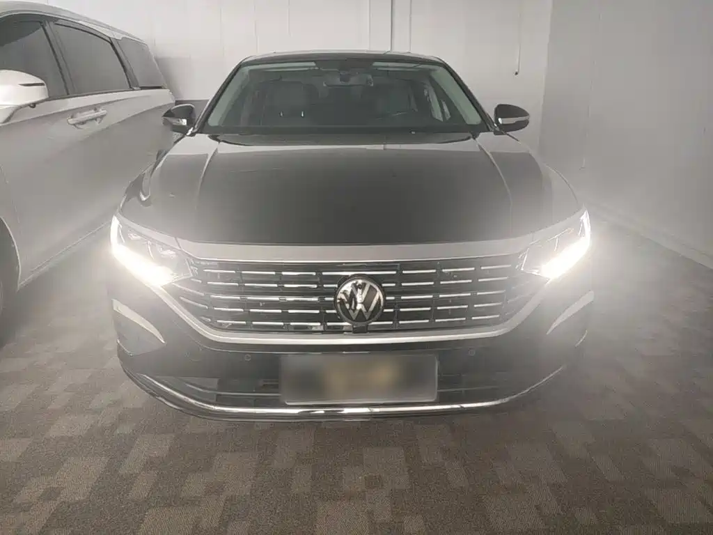Volkswagen Passat 2024