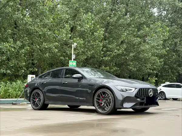 Mercedes-Benz AMG GT 2025