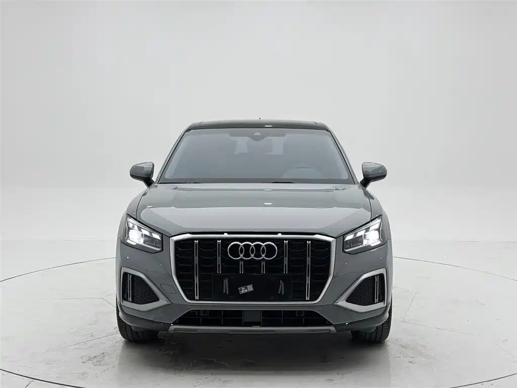 Audi Q2L 2021 — фото 2