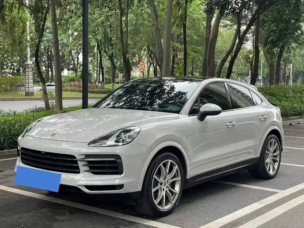 Porsche Cayenne 2021