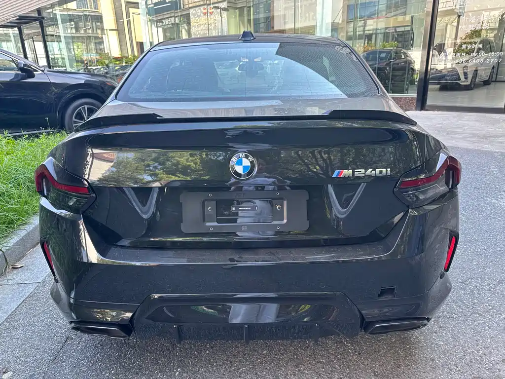 BMW M240i — фото 11