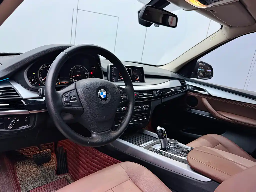 BMW X5 2018 — фото 8