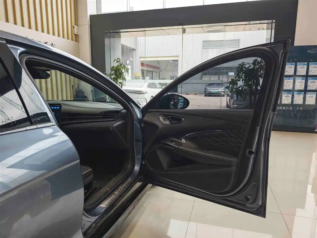 BYD Seal 2023 — фото 15