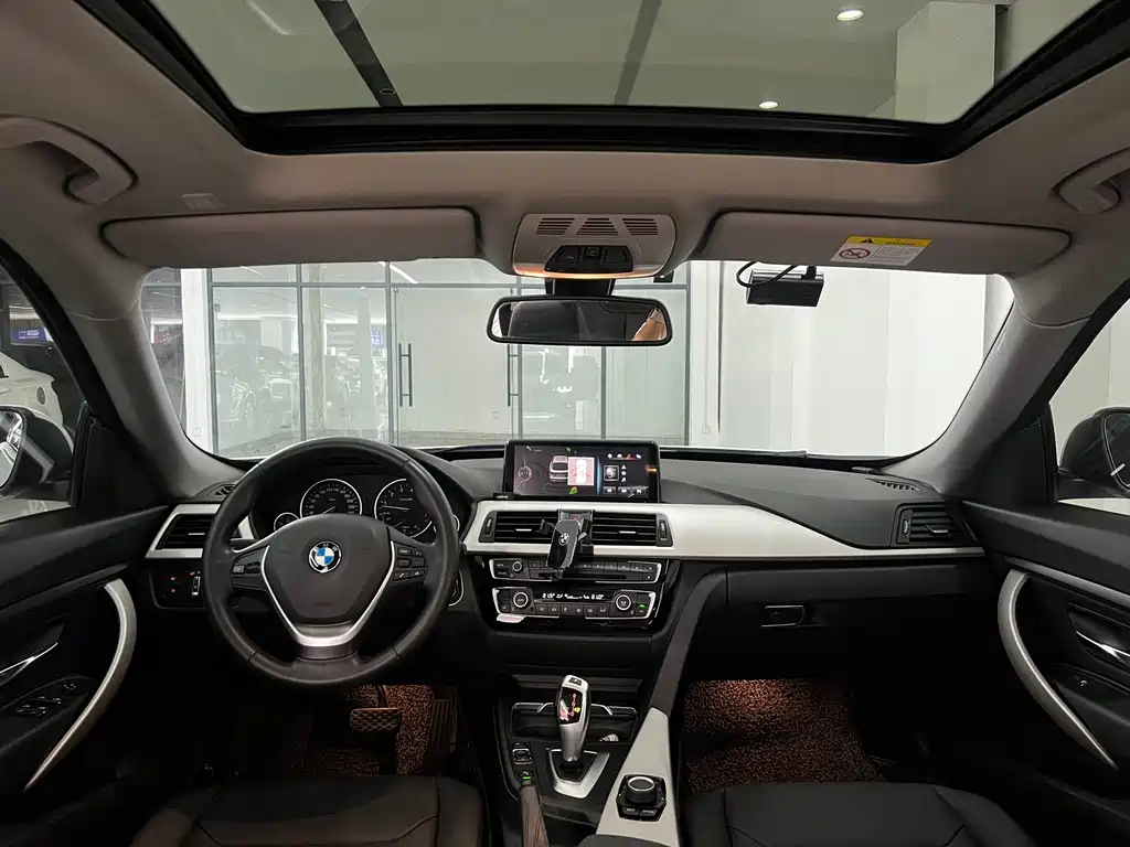 BMW 3 Series GT 2017 — фото 5