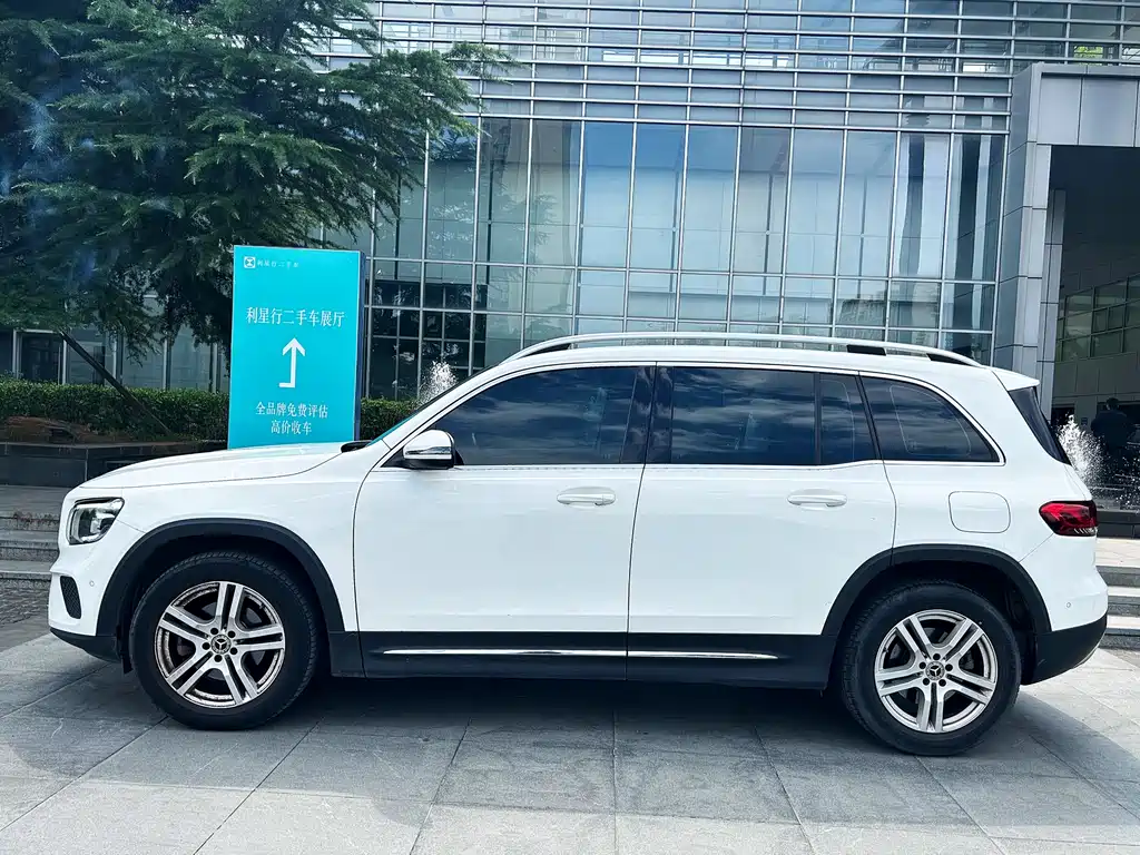 Mercedes-Benz GLB 2022