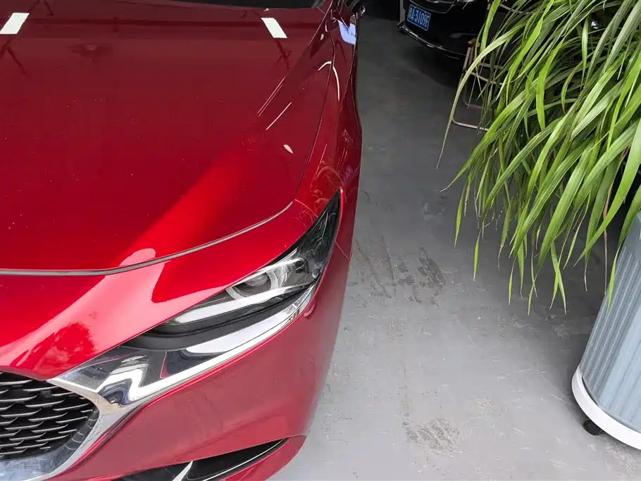 Mazda 3 Axela 2023