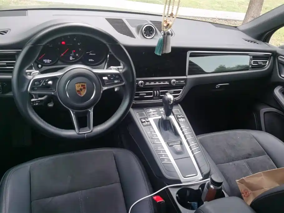 Porsche Macan 2022 — фото 12