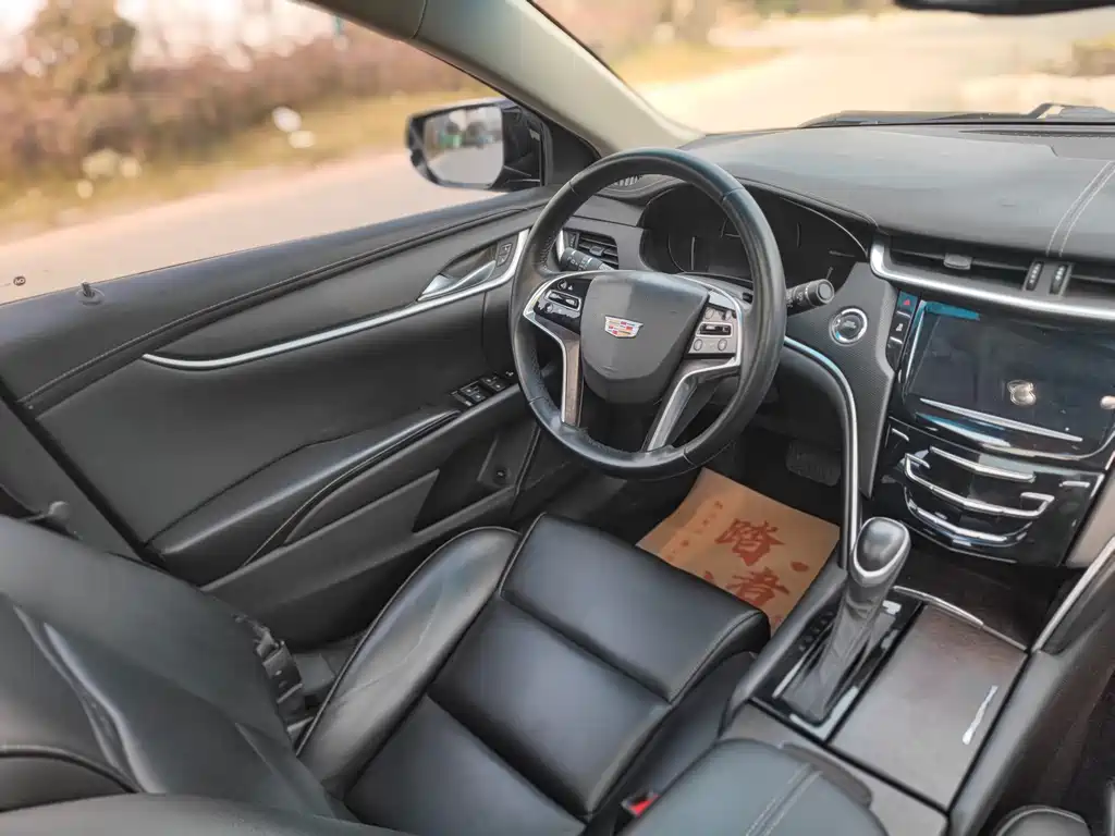 Cadillac XTS 2018 — фото 15