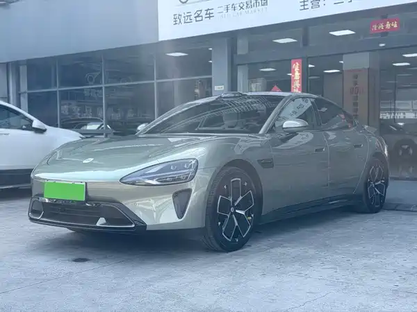 Xiaomi SU7 2024