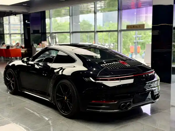 Porsche 911 2022