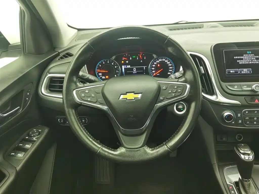 Chevrolet Equinox 2017 — фото 11