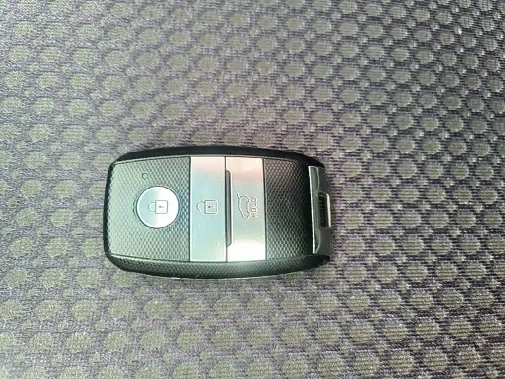 Kia KX1 2018 — фото 9