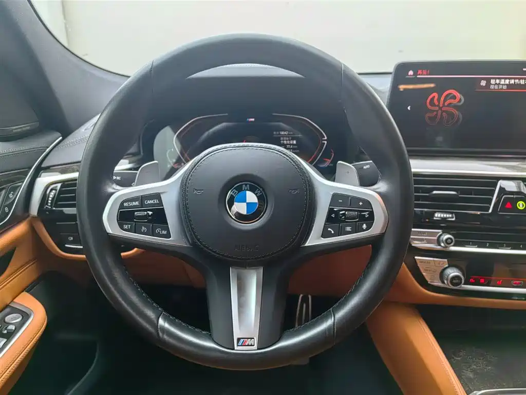 BMW 6 Series GT 2024 — фото 14