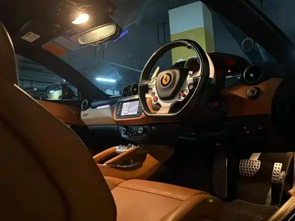 Ferrari FF 2014