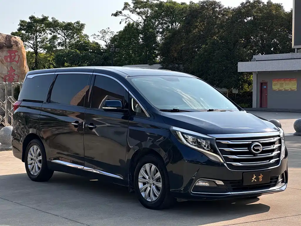 GAC Motor Trumpchi M8 2018 — фото 3