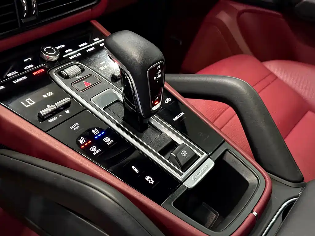 Porsche Cayenne New Energy 2019 — фото 15