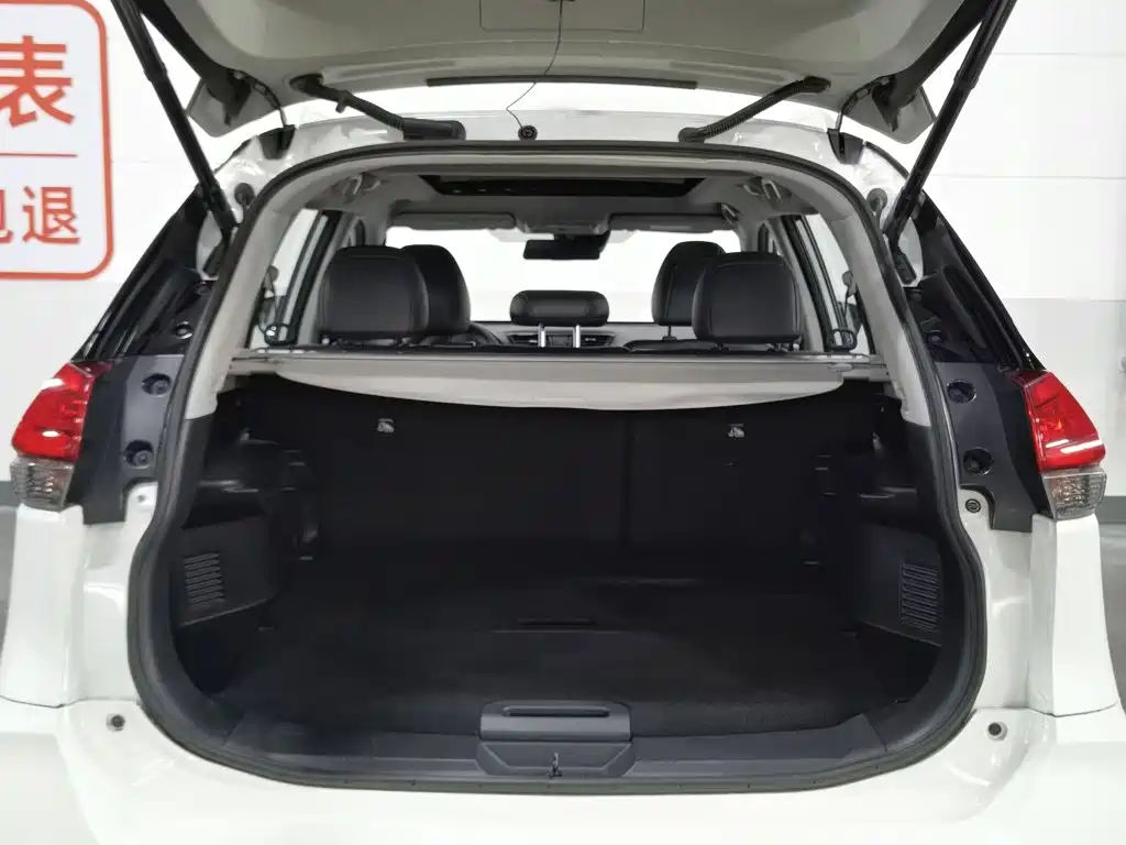 Nissan X-Trail 2018 — фото 16