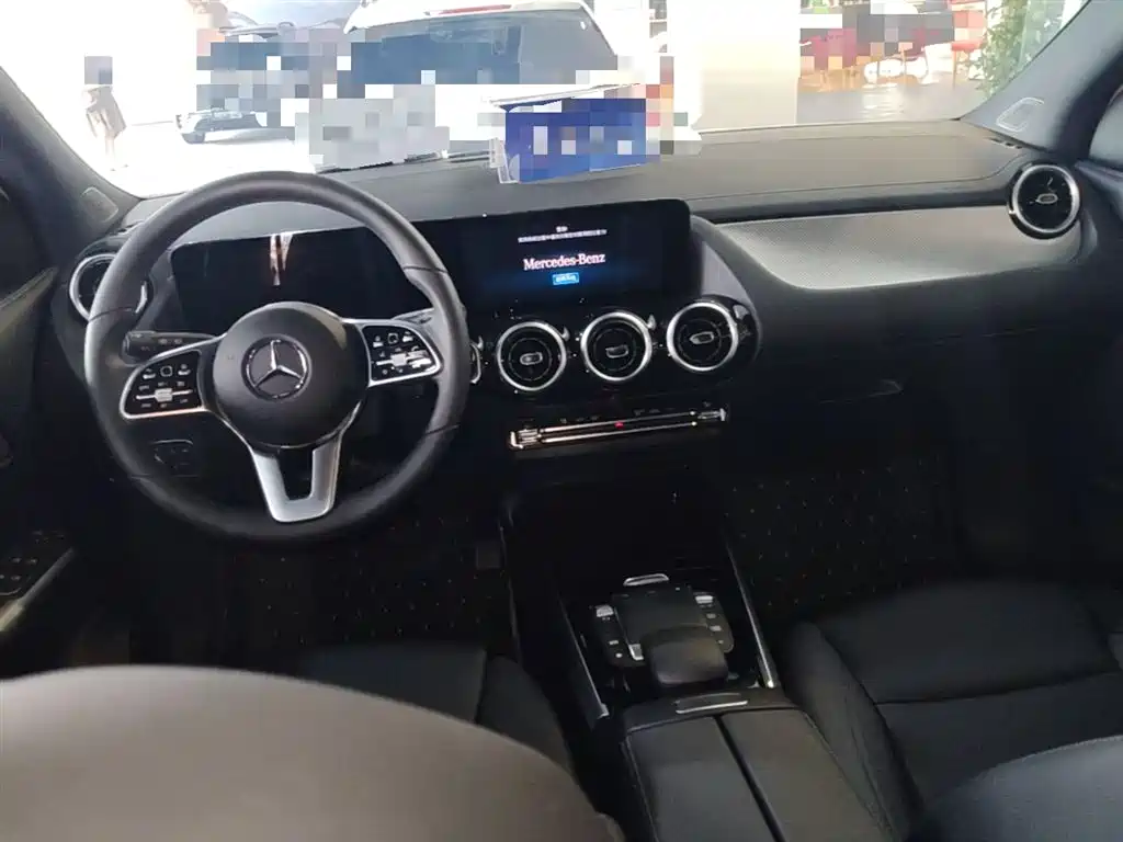 Mercedes-Benz GLA 2024 — фото 10