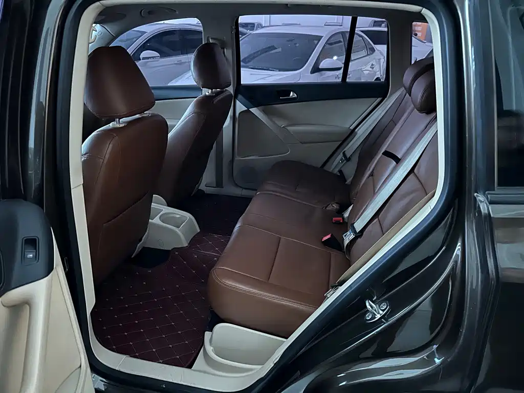 Volkswagen Tiguan 2015 — фото 13